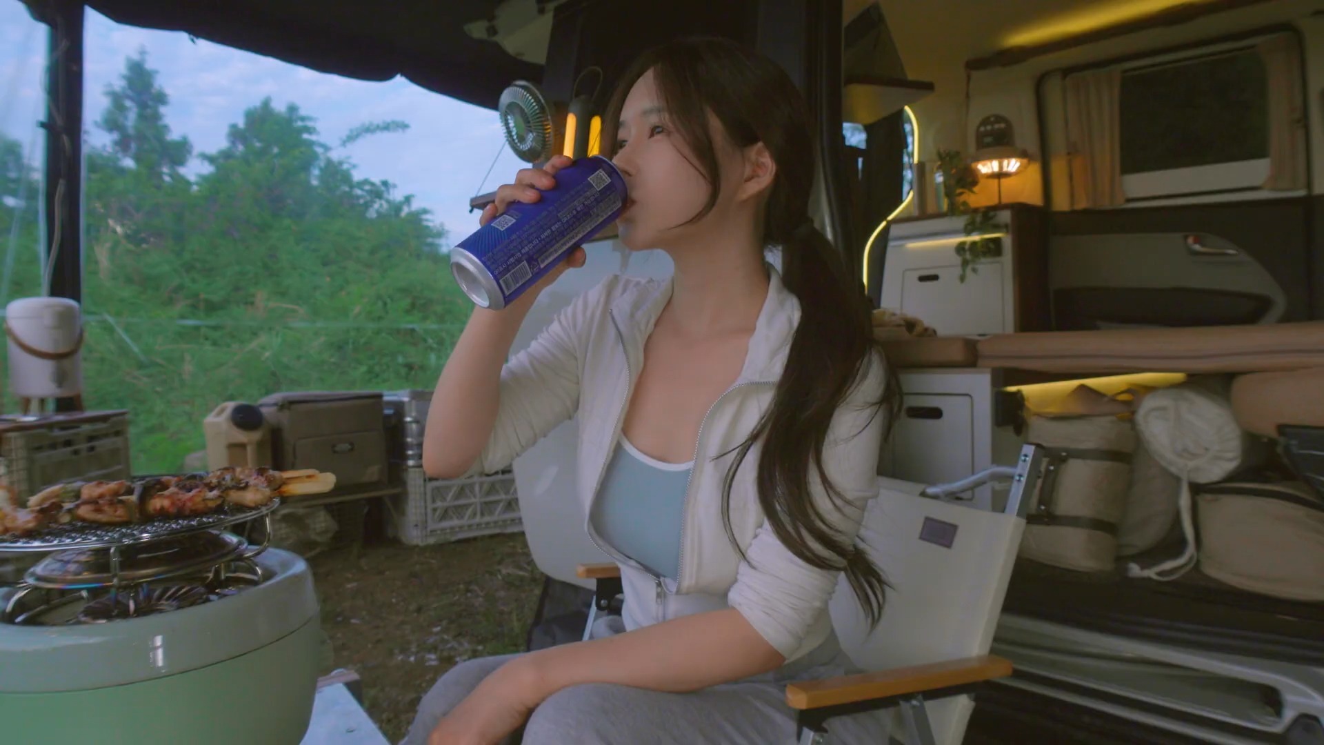 江西安远天空出现绚烂“七彩祥云”